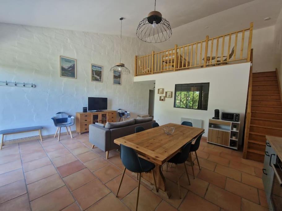 Ferme Ariegeoise, Gite Du Lac Unzent ภายนอก รูปภาพ